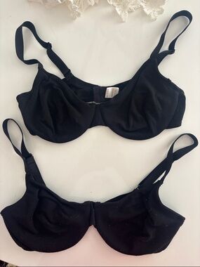 Two Hanro Black Wireless No Padding Bras